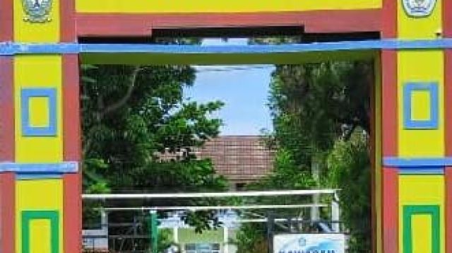 Viral, Periksa Kepala Sekolah Arogan Di SMP Negeri 1 Muara Enim, Beri Sanksi Yang Setimpal