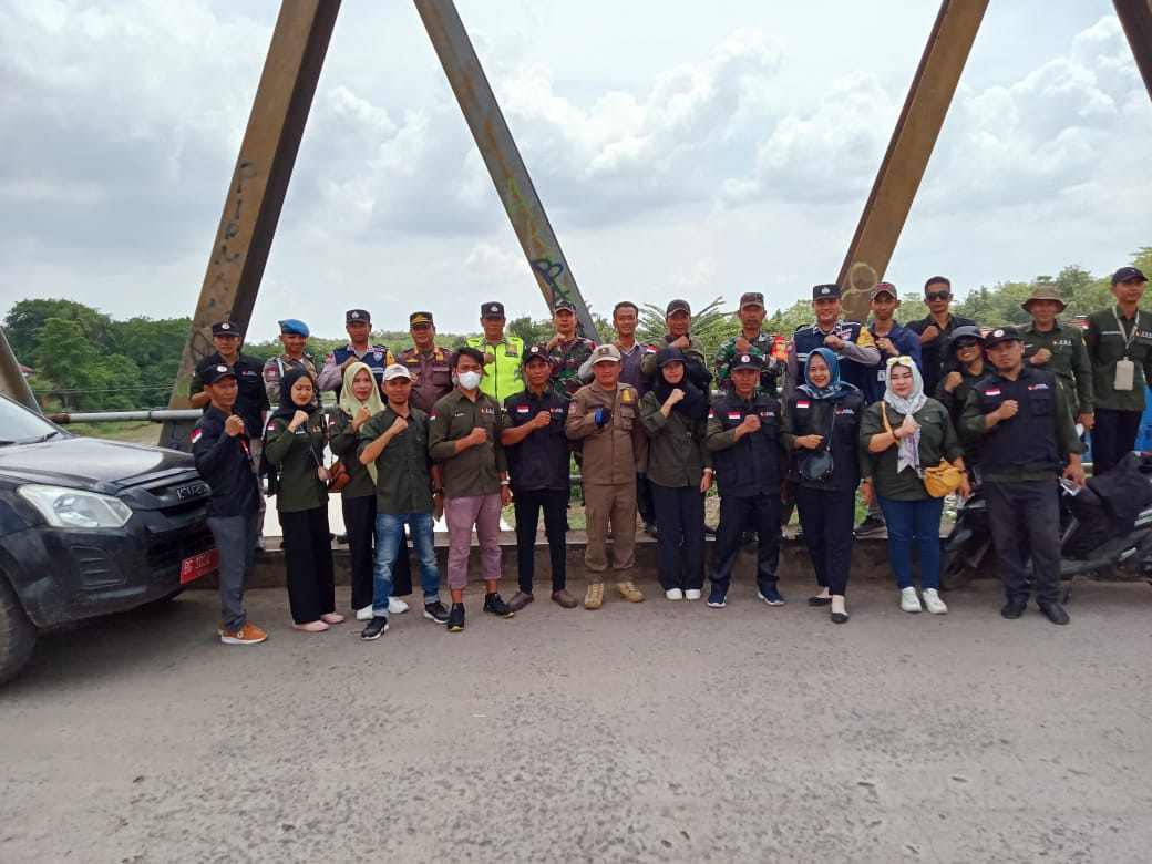 Polsek Tanah Abang Lakukan Pengamanan Giat Penertiban Alat Peraga Kampanye