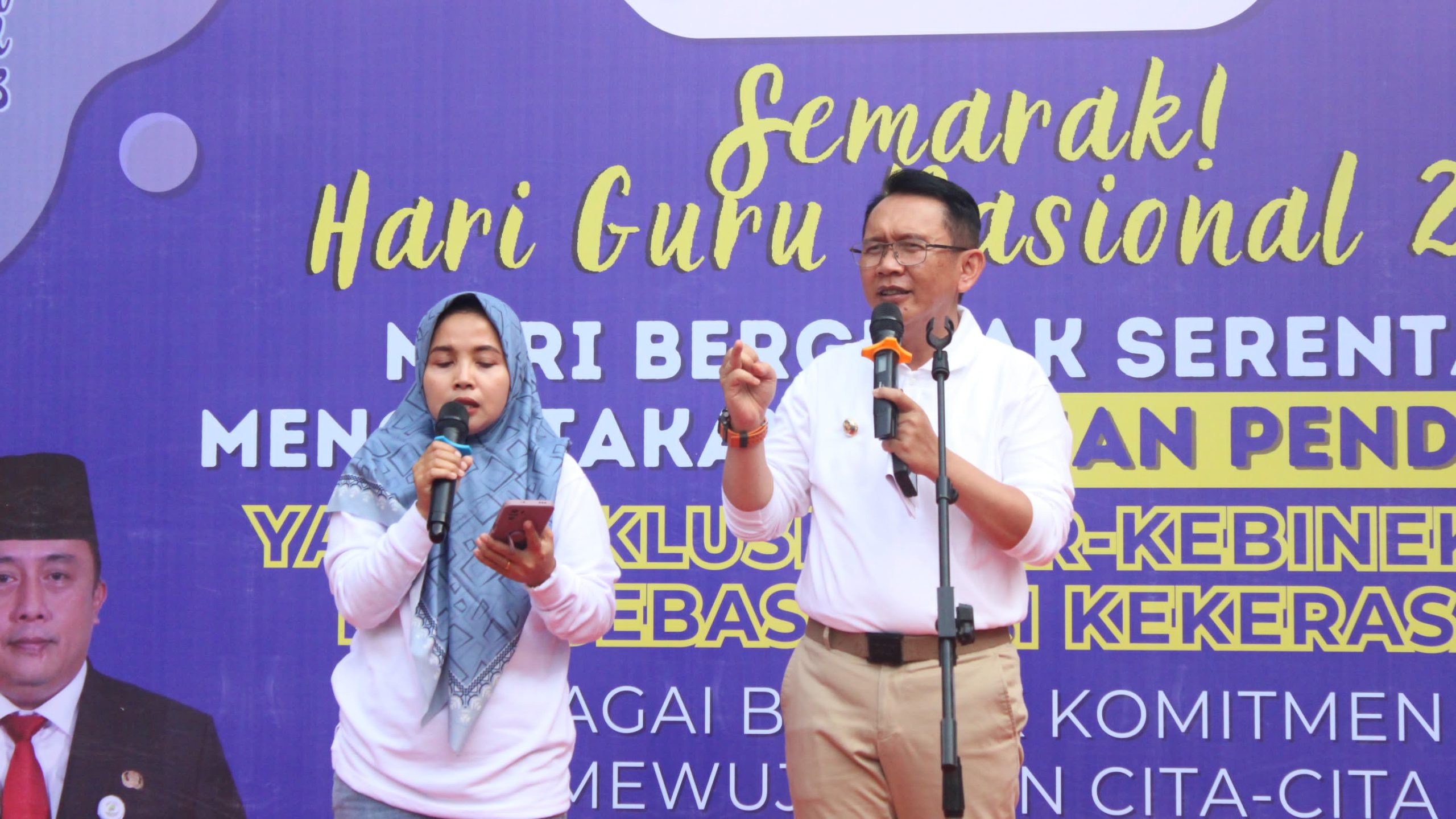 Jalan Sehat Bersama TPPK, Pj Bupati Bekasi Ajak Seluruh Guru Cegah Kekerasan di Sekolah