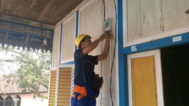 Bantuan Listrik Warga Desa Embong Sido Diduga Tidak Tepat Sasaran