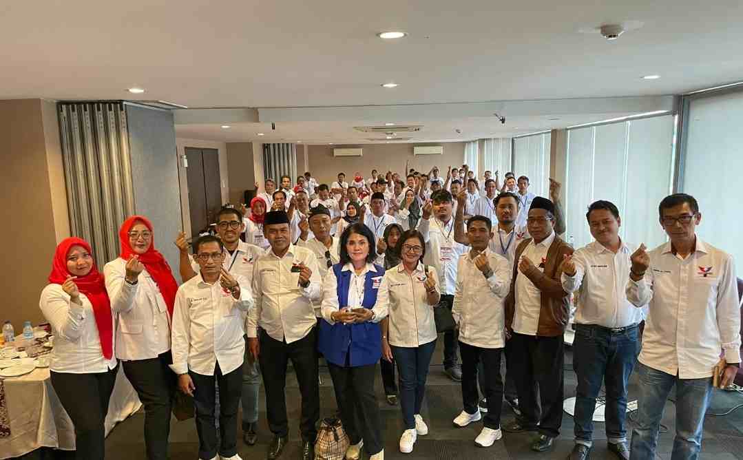 Ketua Partai PERINDO DPD Kabupaten Bekasi, H. Budiono, SE Membuka Bimtek untuk Memenangkan Pemilu Tahun 2024