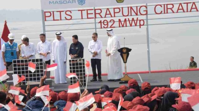 Presiden Joko Widodo Resmikan PLTS Terapung Cirata