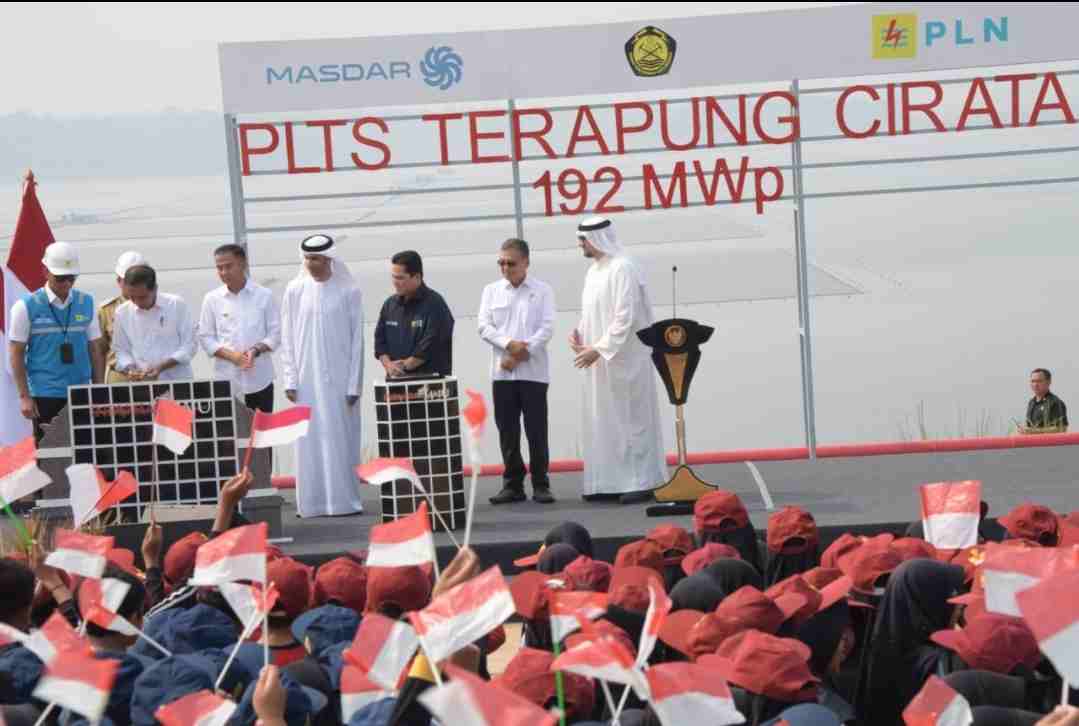 Presiden Joko Widodo Resmikan PLTS Terapung Cirata