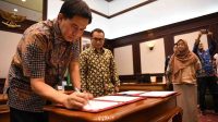 Pemdaprov Jabar dan BAPETEN Tanda Tangani Nota Kesepahaman Penggunaan Nuklir di Bidang Kesehatan