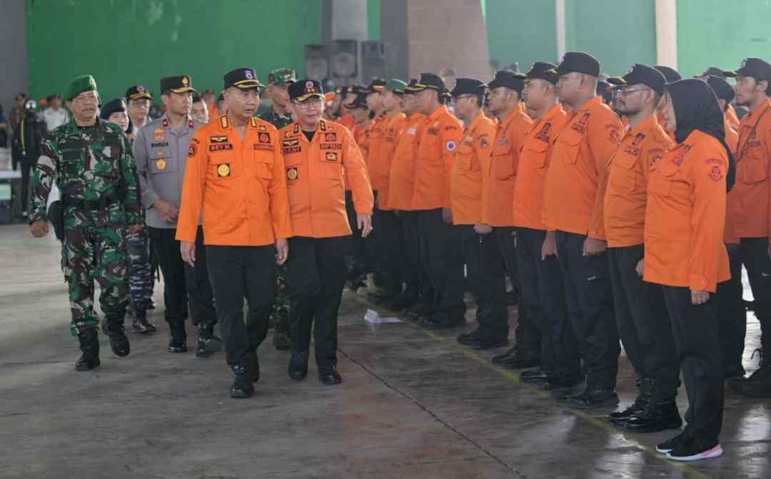 Puncak Musim Hujan Waspada Banjir Longsor Bey Machmudin Minta Kabupaten dan Kota Lakukan Langkah Pencegahan