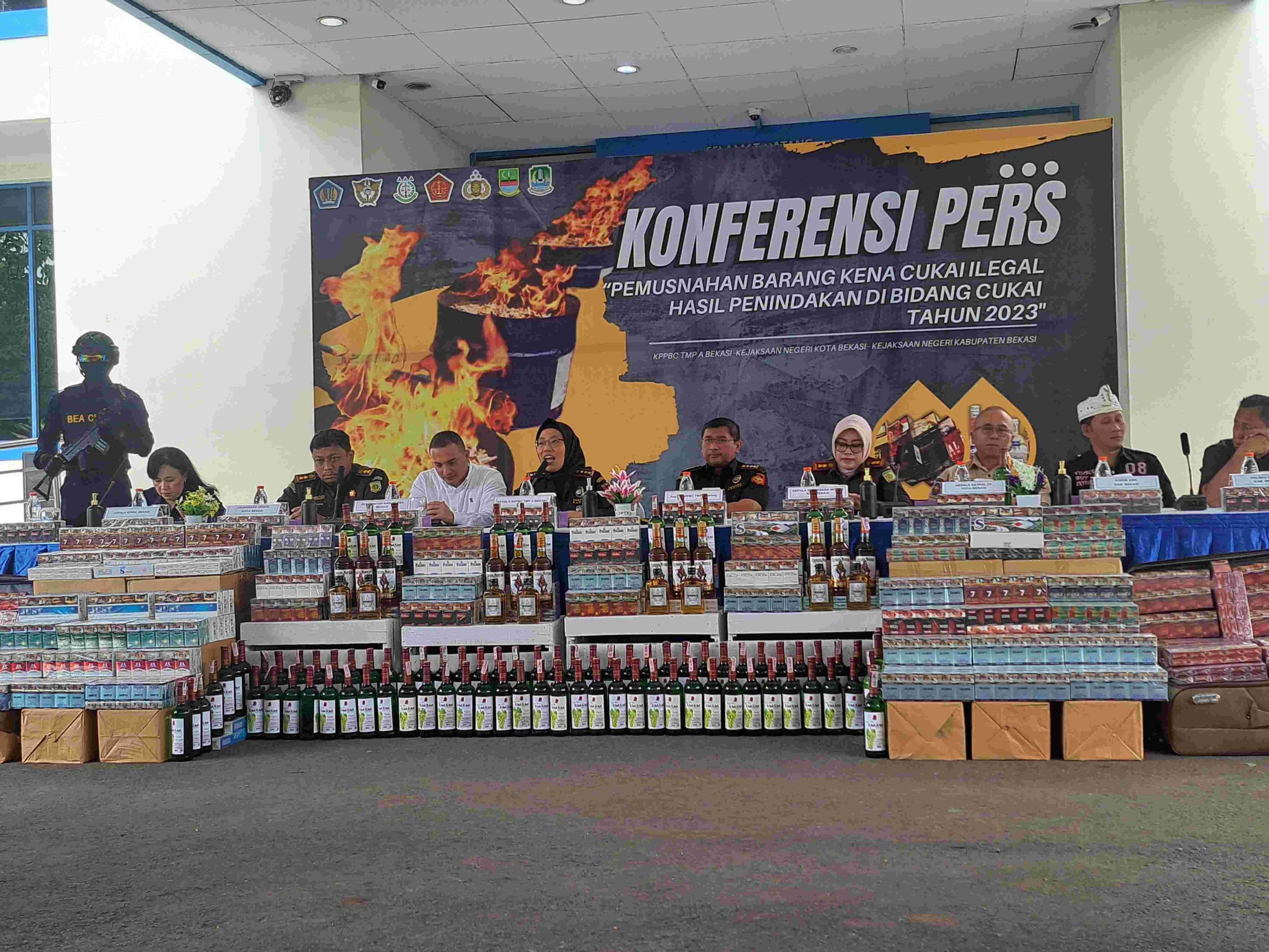 Pemusnahan 4.16 Juta Rokok dan Minuman Beralkohol Ilegal Senilai 5.32 Milyar oleh Bea Cukai Bekasi