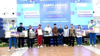 Bay Machmudin Beri Penghargaan Masjid, Pesantren dan Ulama Juara