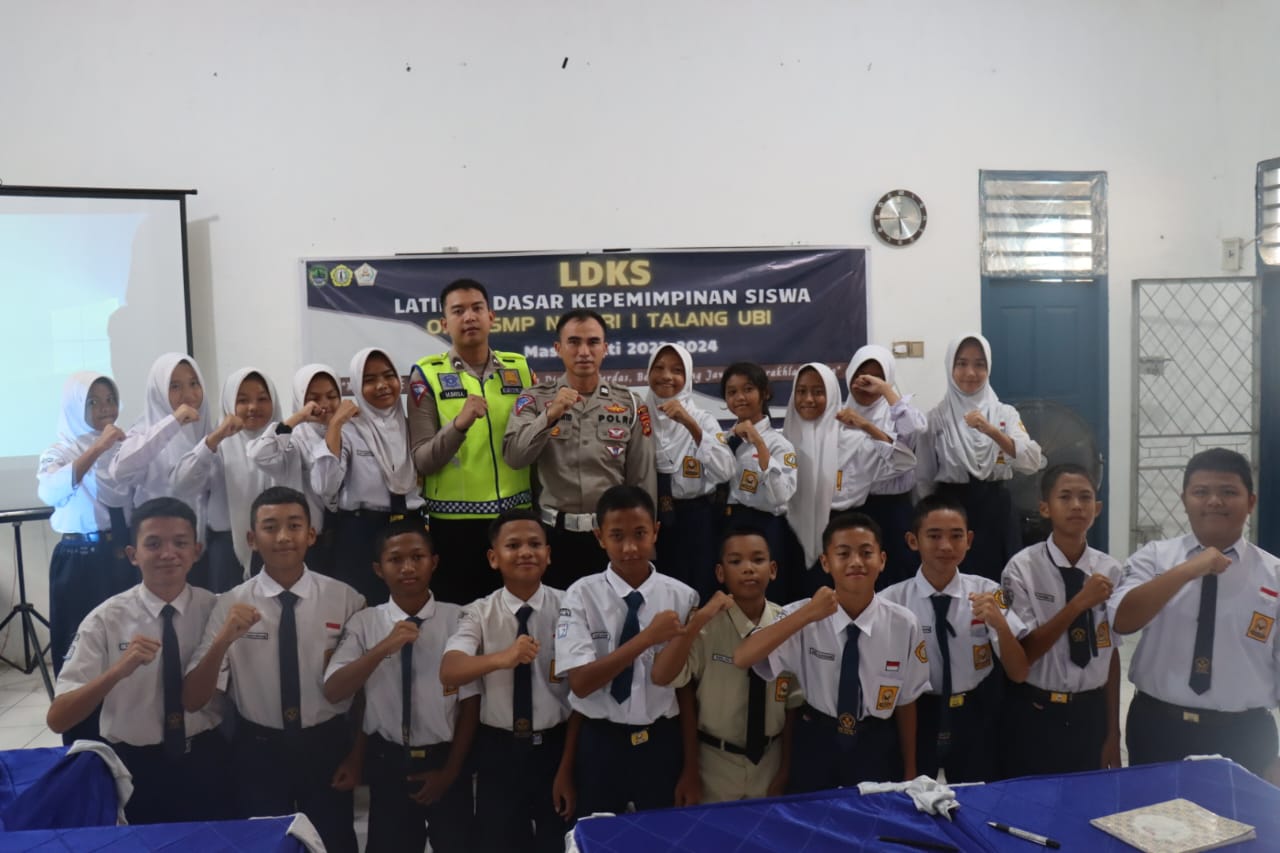 Sat Lantas Unit Kamsel Polres PALI Berikan Materi LDKS