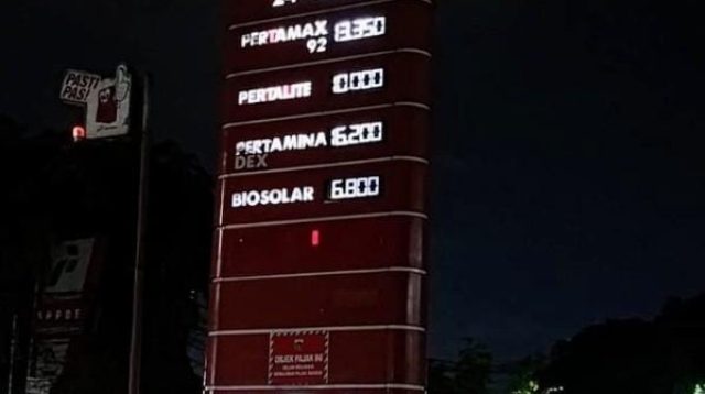 SPBU Nakal Layani Pembelian BBM Bersubsidi Jenis Petralite Gunakan  Jerigen?