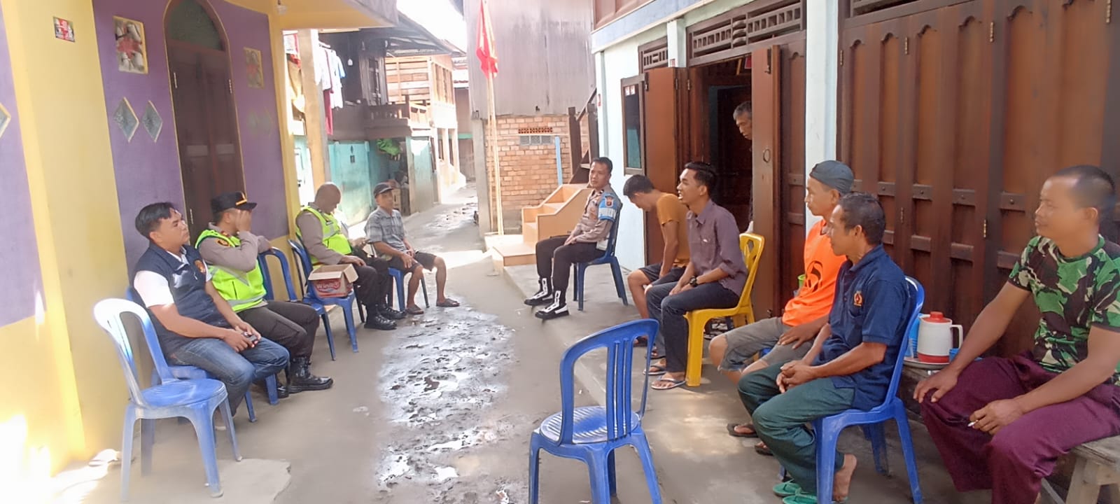 Polsek Penukal Utara Gelar Jum’at Curhat di Desa Tanding Marga