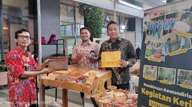 Produk Binaan Lapas Kelas IIA Cikarang dipamerkan dalam UMKM Expo Kabupaten Bekasi