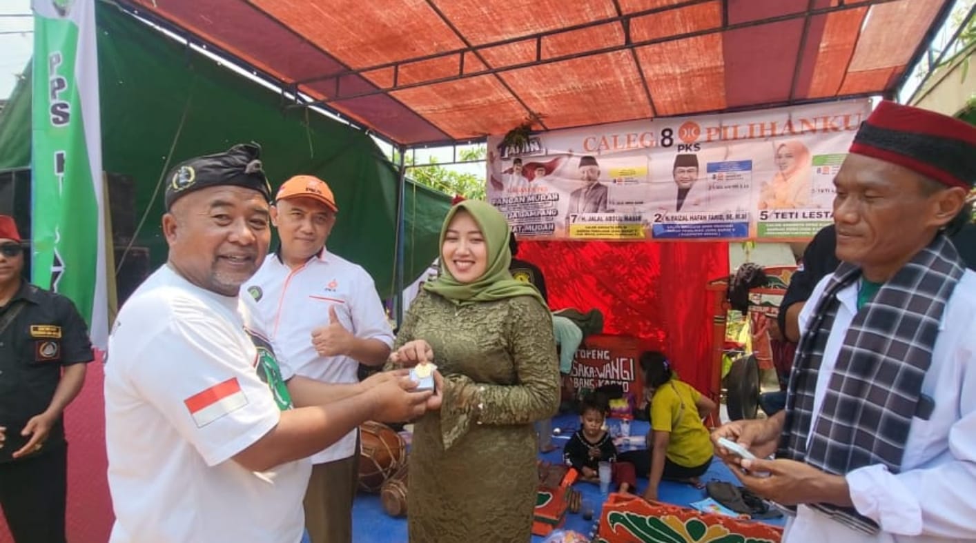 3 Caleg PKS, Teti Lestari, Faizal Hafan Farid dan Jalal Abdul Nasir Kembali Bangkitkan Seni Silat Ujungan Khas Bekasi
