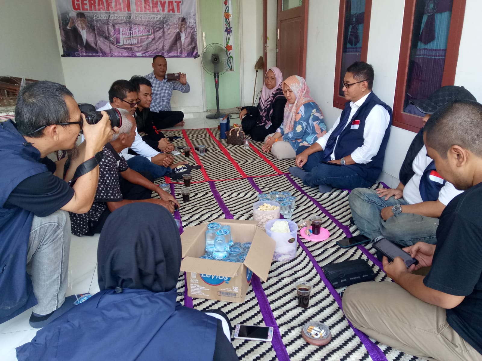 Caleg PKS Teti Lestari Dampingi Timnas AMIN Resmikan Posko Gerakan Rakyat di Cikarang Barat Kabupaten Bekasi 1 IMG 20231221 WA0076