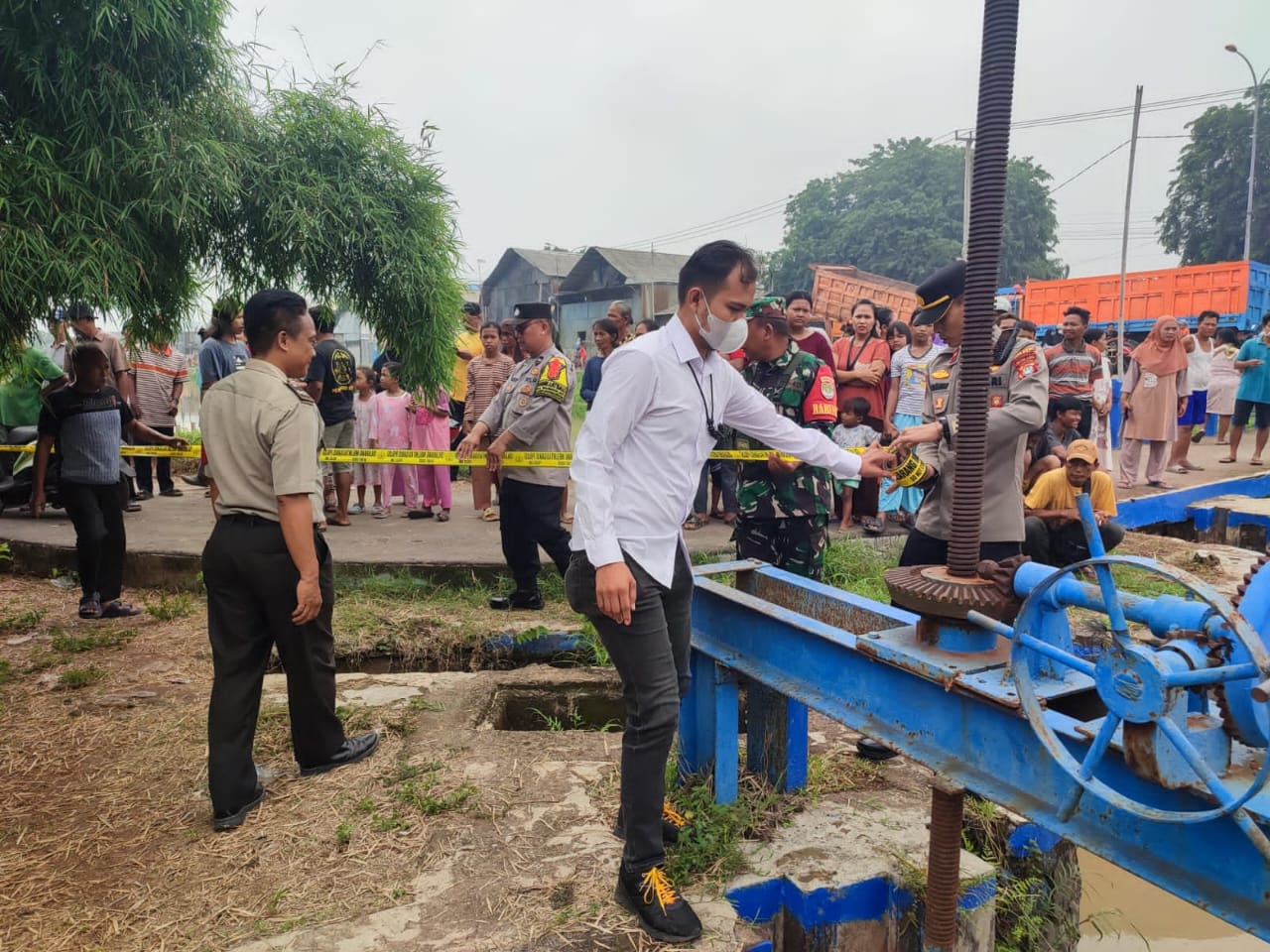 Heboh!! Korban Ditemukan Gantung Diri di Pintu Air Irigasi Kedungwaringin 1 Foto Istimewa