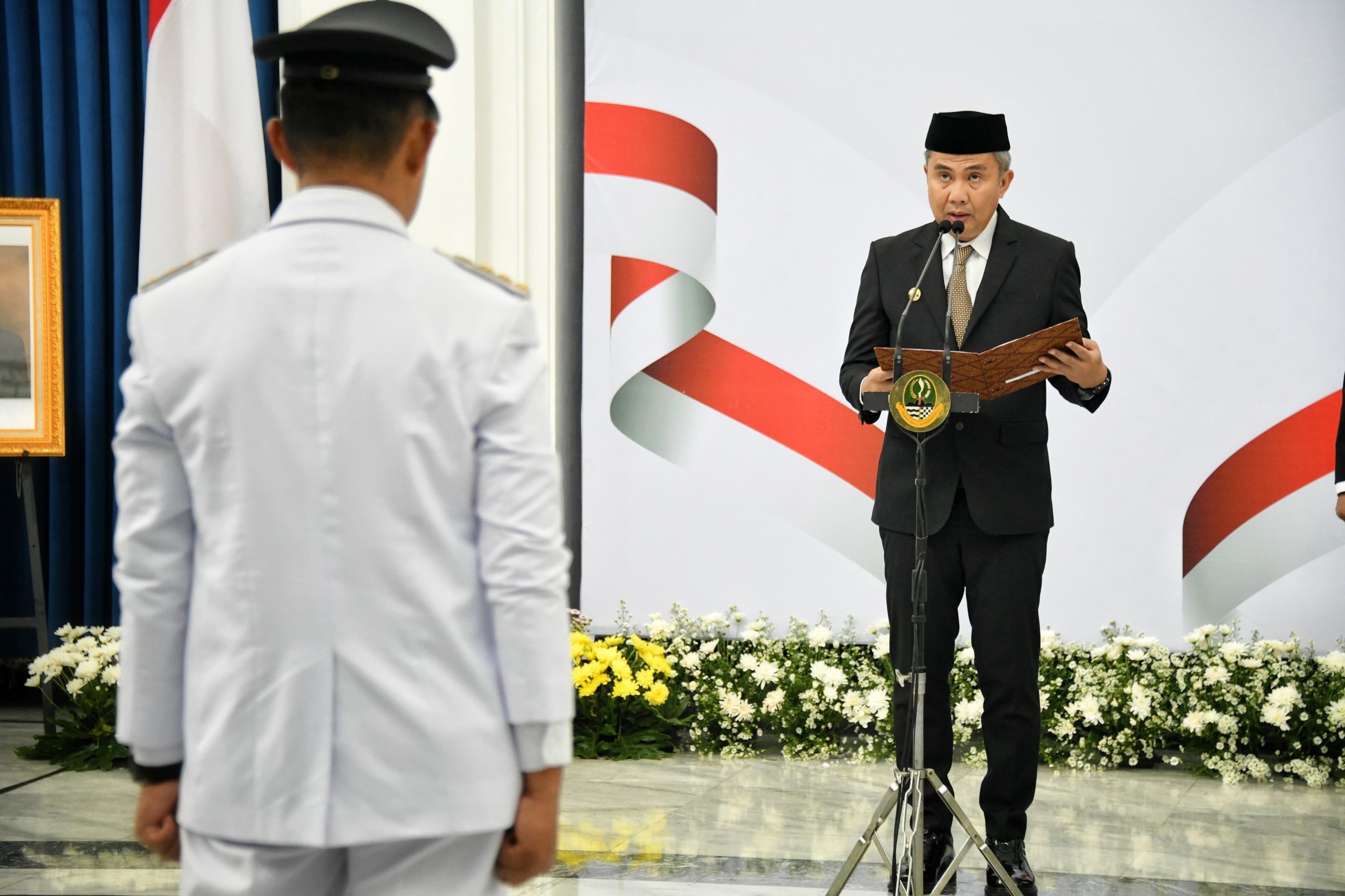 Bey Machmudin Lantik Anggota BPSK