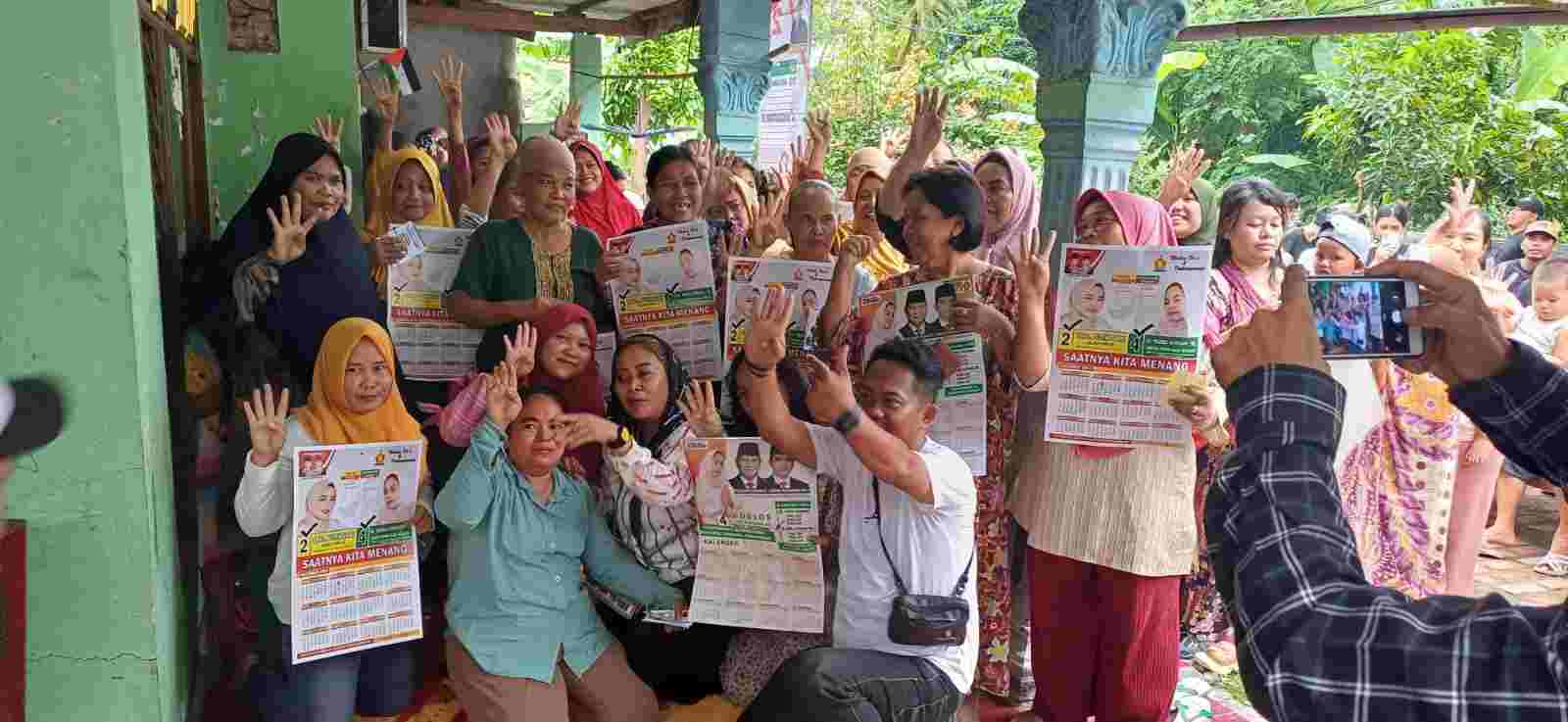 Rizka Apriani, SE Caleg Dapil 6 Optimis Meraih Suara Maksimal di Pileg 2024 1 Sosialisasi caleg DPRD Kabupaten Rizka Apriani