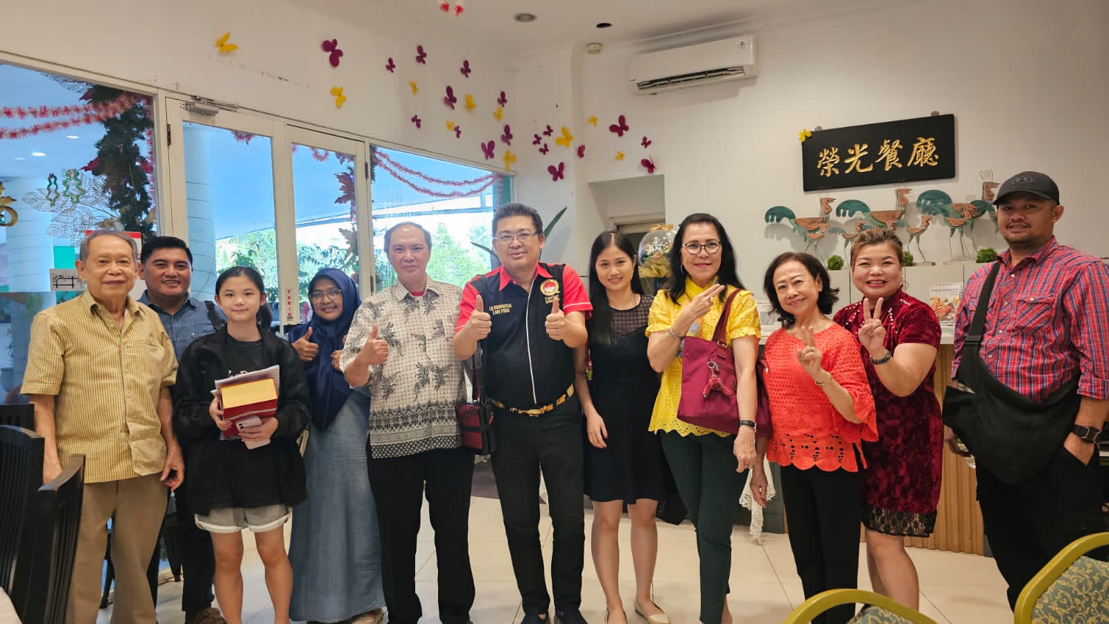 Perayaan Tahun Baru Sang Pengacara Kondang Alvin Lim Bersama Keluarga