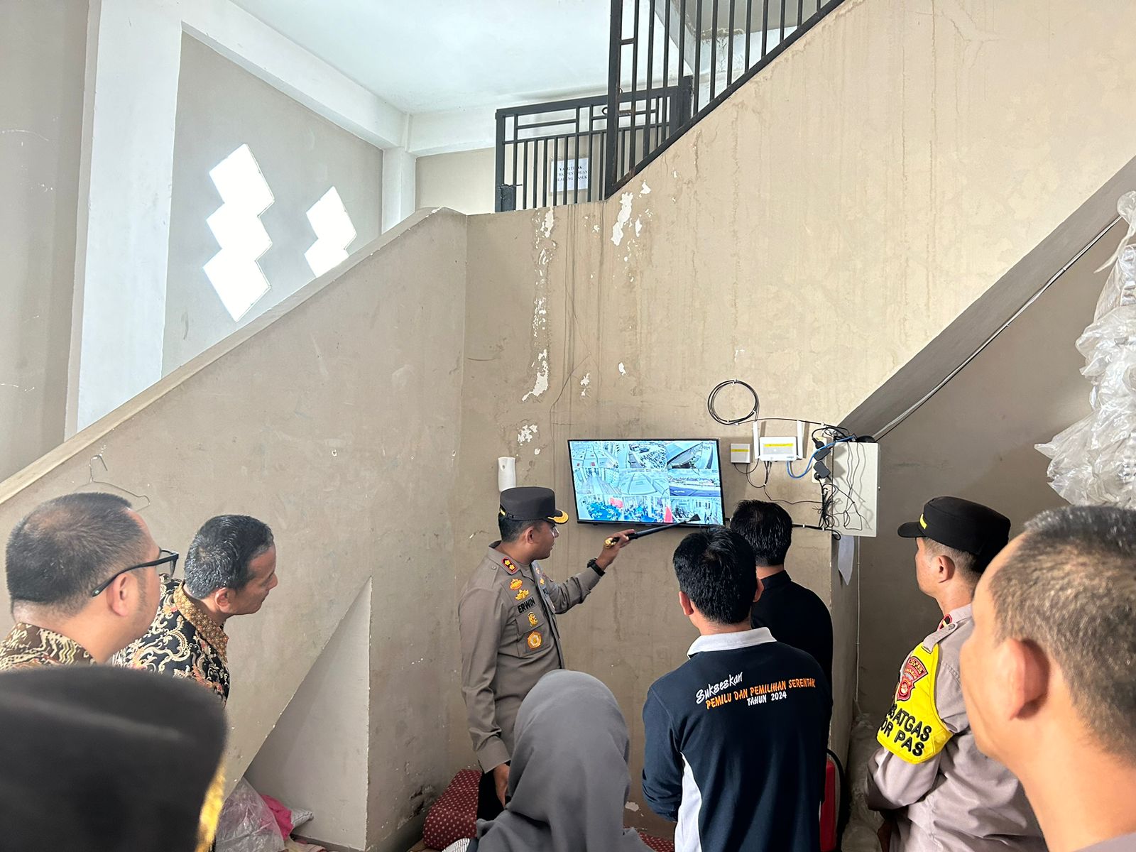 Mengawali Giatnya, AKBP Erwin Kapolres Pagaralam, Tinjau Gudang Logistik KPU