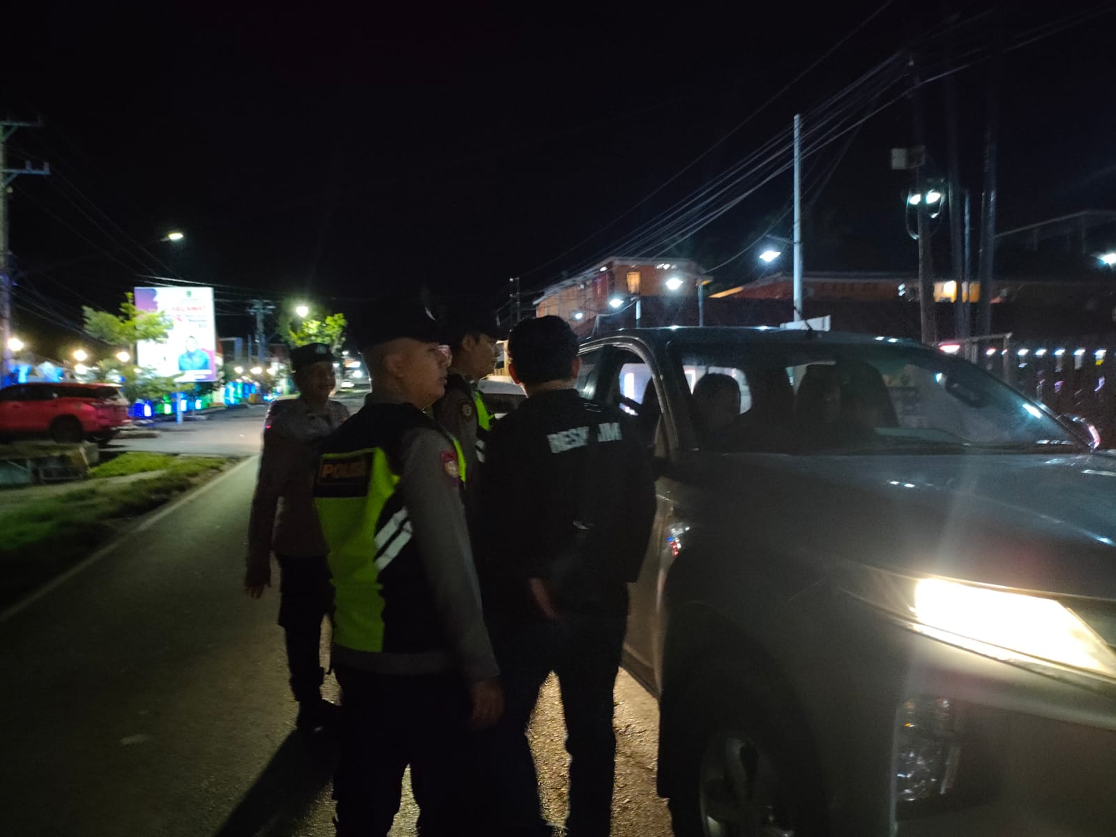 Personil Polsek Talang Ubi Melakukan Penyetopan Serta Pemeriksaan Kendaraan R2 Maupun R4