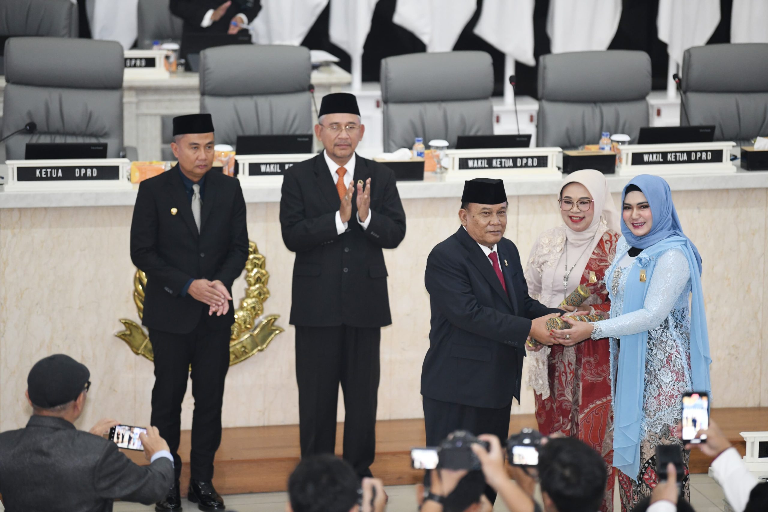 Bey Machmudin : Rapat Paripurna Dua Agenda Sekaligus, Pelantikan PAW Legislator dan Penetapan Alat Kelengkapan Dewan
