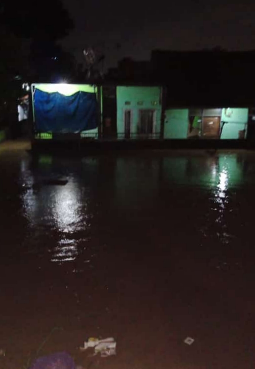 Tanggul Pasigaran Jebol,Ratusan Rumah Warga di Desa Cieteurep Dayeuhkolot Terendam Banjir