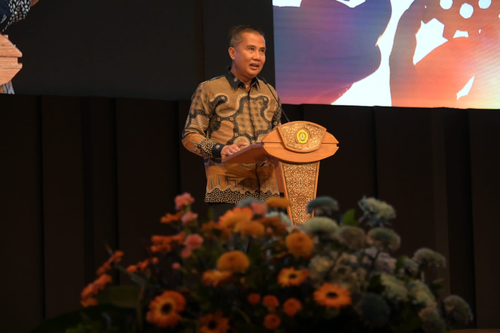 ORASIO DIES NATALIS UNPAR, Bey Machmudin: SDM Jabar Aktor Terpenting Indonesia Emas 2045