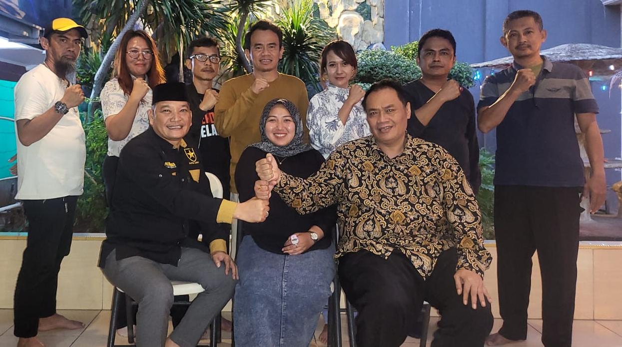 Ketua SMSI Kabupaten Bekasi Terpilih Beri Motivasi 3 Pengurus Yang Nyaleg