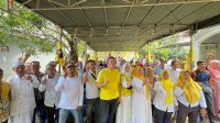 Tati Caleg DPRD Kab. Cirebon Dapil 4 dari Partai Golkar Deklarasi Bersama Dave dan Relawan di Dua Titik Tati Caleg DPRD Kab. Cirebon Dapil 4 dari Partai Golkar Deklarasi Bersama Dave dan Relawan di Dua Titik