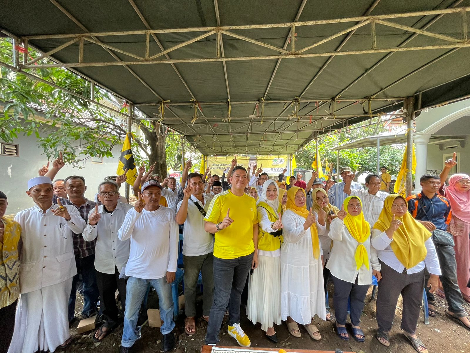 Tati Caleg DPRD Kab. Cirebon Dapil 4 dari Partai Golkar Deklarasi Bersama Dave dan Relawan di Dua Titik