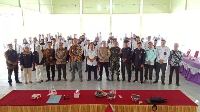 Polsek Penukal Utara Hadiri Pelantikan Kelompok Penyelenggara Pemungutan Suara (KPPS) Se-Kecamatan Penukal Utara