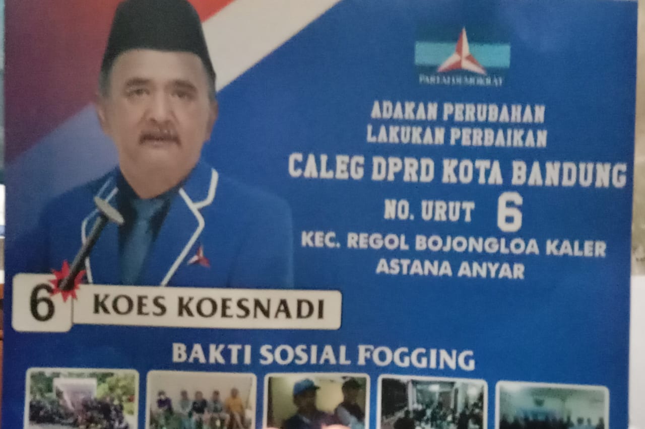 Sosialisasi Caleg Partai Demokrat Dapil 5 Kota Bandung H. Koes Kusnadi Bagikan APK  Pada Warga