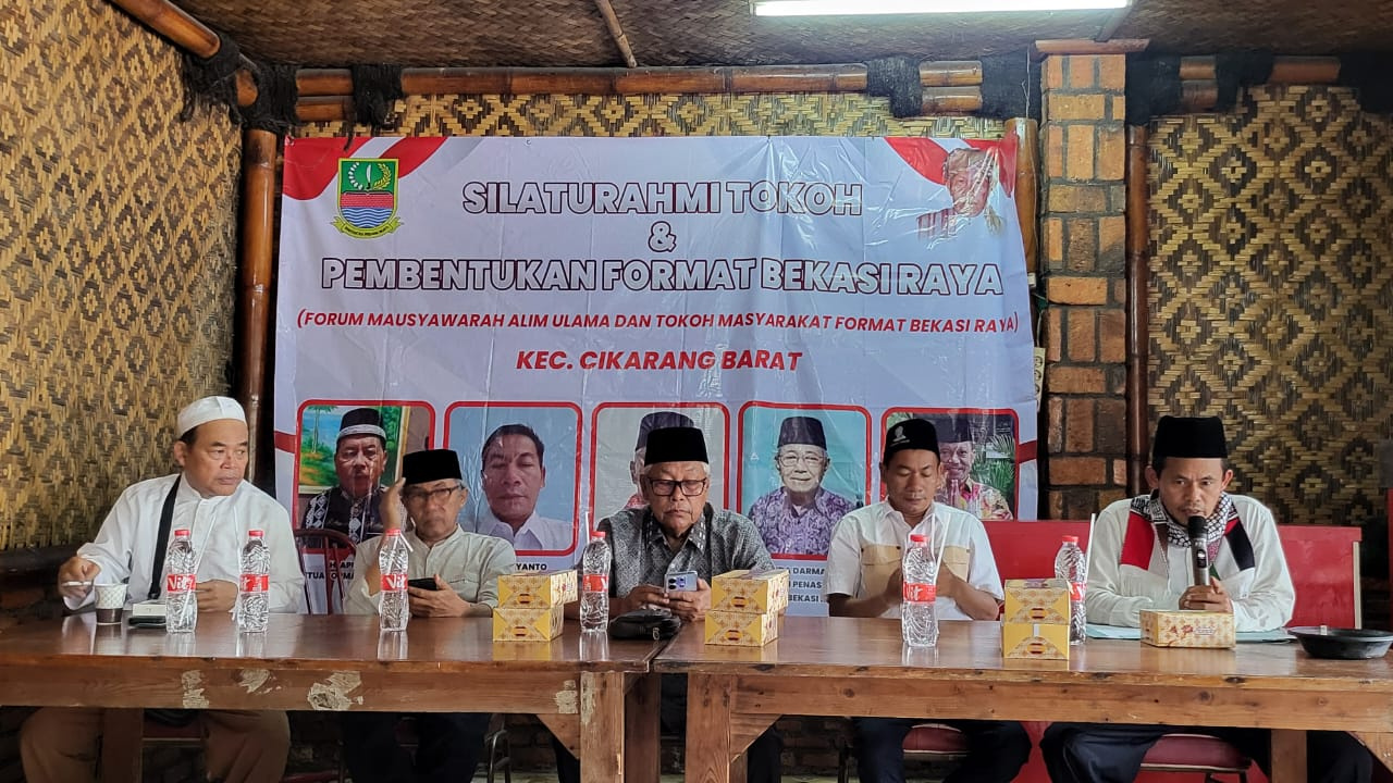 Siapa Ulama dan Tokoh Masyarakat Yang Diberi Amanat Pemangku Adat Cikarang Barat? Ini Daftarnya