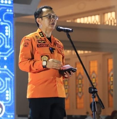 Pj Bupati Bekasi Dani Ramdan dalam sambutan perayaan malam Tahun Baru 2024 di Museum Gedung Juang Tambun Selatan Bekasi