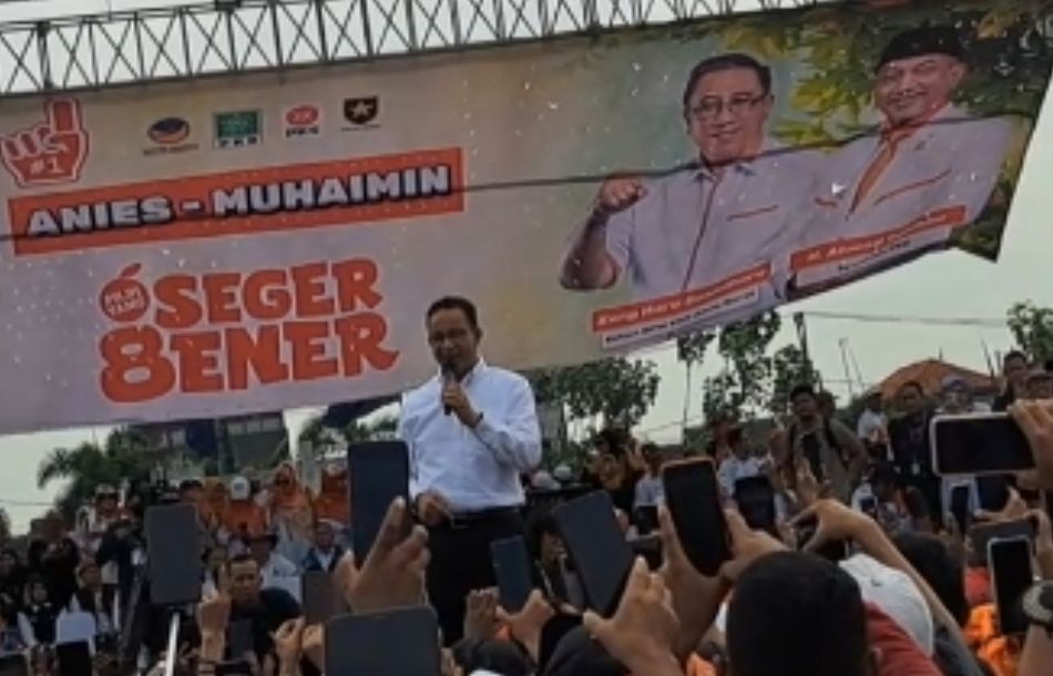 Anies Baswedan Kampanye Akbar Capres 01 AMIN (Anies – Muhaimin) di Stadion Mini Cikarang