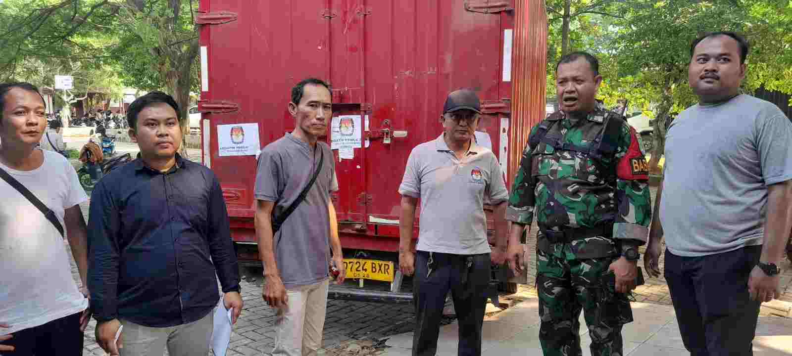 KPU Kirim Logistik Pemilu ke PPK kecamatan Karangbahagia