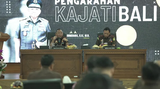 Pengarahan Kajati Bali Dr. Ketut Sumedana: “Membangun Penegakan Hukum Dengan Kearifan Lokal”