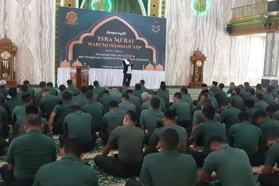 Divisi Infanteri 1 Kostrad Gelar Peringatan Isra Mi'raj Nabi Muhammad SAW 1445 H di Cilodong