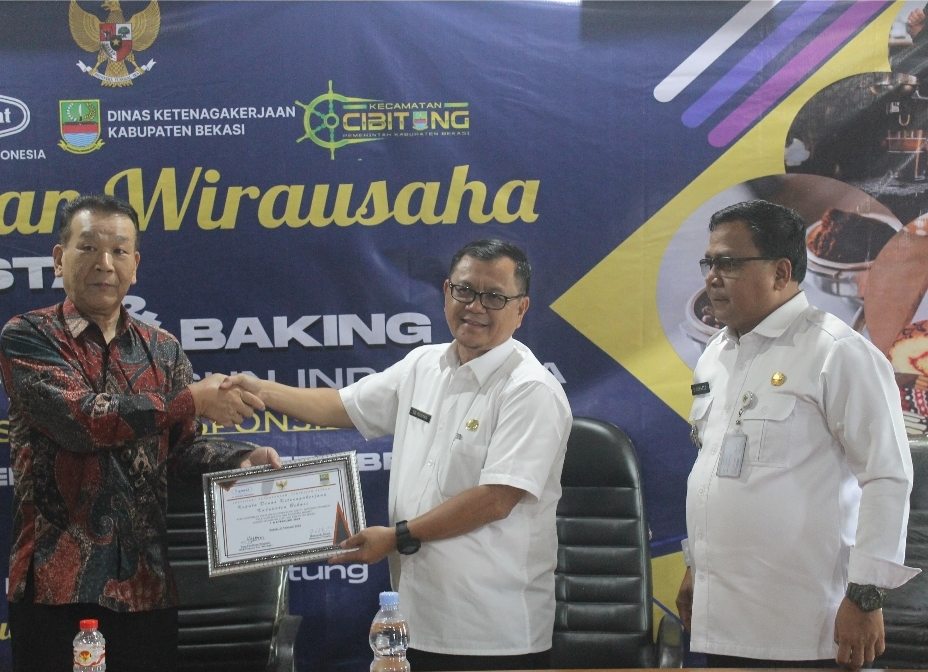 Tingkatkan Kewirausahaan,Disnaker Kabupaten Bekasi Kerjasama PT. Nippsiun Indonesia Gelar Pelatihan UMKM