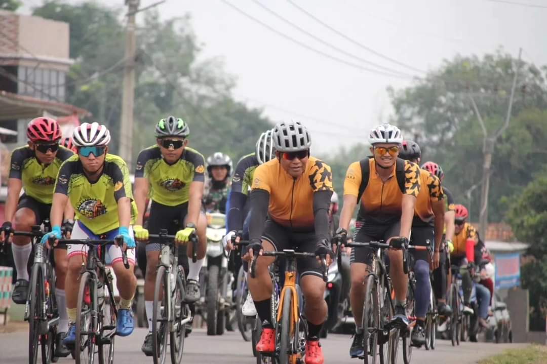 Tempuh Jarak Ratusan KM, Pangkostrad beserta rombongan finish Gowes di Brigif 14 Kostrad