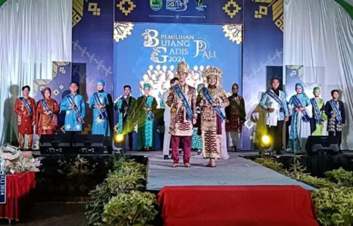 Dalam Ajang Grand Final Bujang Gadis PALI, Pemerintah Daerah Kabupaten PALI Berikan Reward Berangkatkan Tiga Besar Ke Luar Negeri