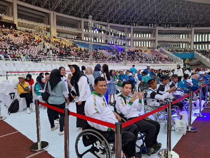 Peparnas XVII Solo 2024 Resmi Dibuka: Jokowi Puji Semangat Atlet Disabilitas,Minggu 06/10/2024