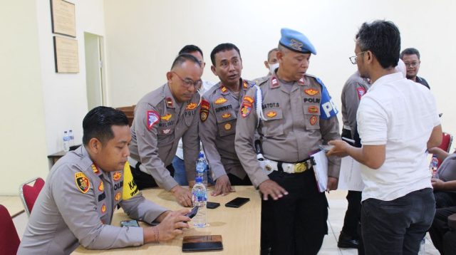 Polsek Tarumajaya Lakukan Pembinaan,Pengarahan dan Pengecekan, Wujudkan Program Alstacita no 7 Presiden Terpilih