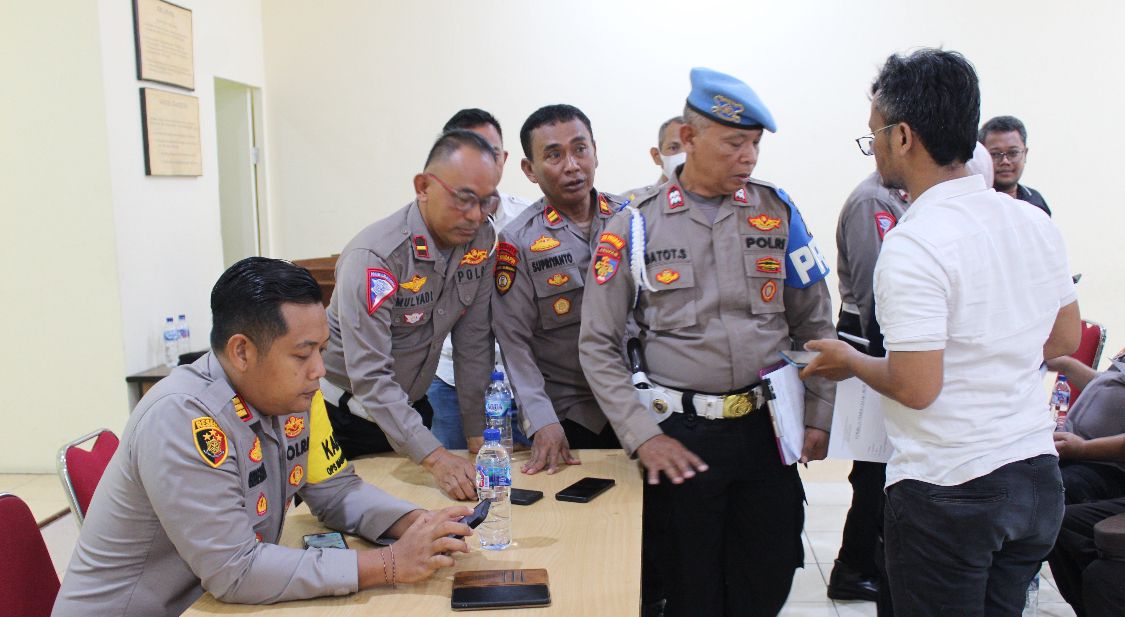 Polsek Tarumajaya Lakukan Pembinaan,Pengarahan dan Pengecekan, Wujudkan Program Alstacita no 7 Presiden Terpilih