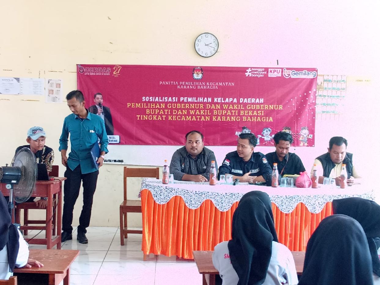 PPK Kecamatan Karang Bahagia melakukan sosialisasi Pilkada tingkat Kecamatan