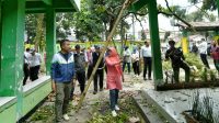 Cuaca Ekstrem Bey Machmudin Tinjau SD dan Gudang KPU Kota Cimahi