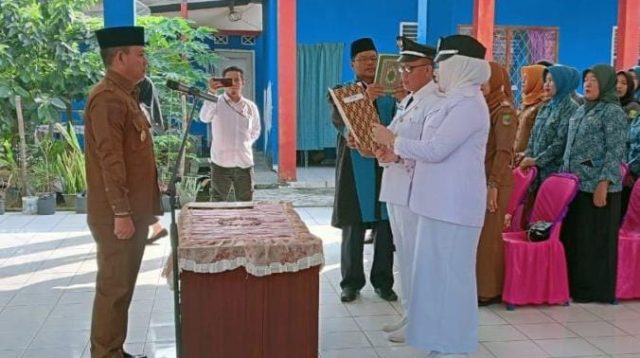 Pj Bupati Empat Lawang Fauzan Khoiri Denin Melantik 2 Pj Kades