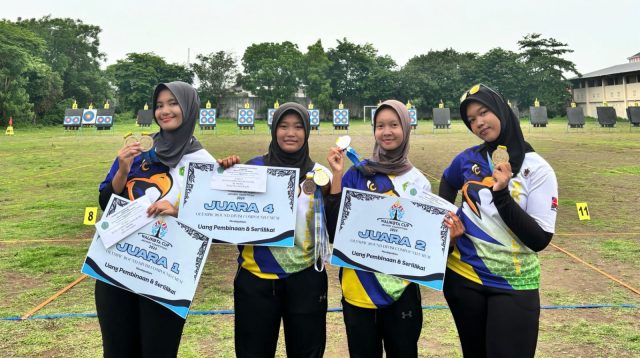 Adila Hermulia Putri Gembira Bawa Tim Panahan Ardadedali Raih Emas di Walikota Cup Archery Competition Jogjakarta 2024