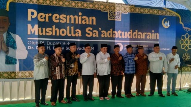 Pj Bupati Bekasi Dedy Supriyadi Meresmikan  Musolla Sa’adatuddarin di Babelan 