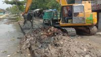 Kades Babelan Kota Serukan Warganya, Menbangun Kesadaran Kebersihan Sampah di Sungai Kades Babelan Kota Serukan Warganya, Menbangun Kesadaran Kebersihan Sampah di Sungai