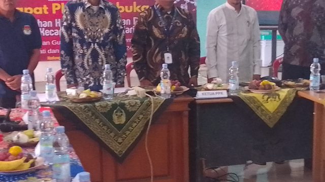 PPK Kecamatan Kedungwaringin Gelar Rapat Pleno Rekapitulasi Hasil Suara Pilkada Bupati Bwkasi dan Gubernur Jab